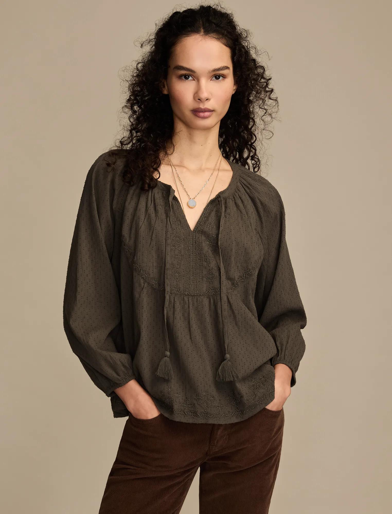 EASY_EMBROIDERED_PEASANT_TOP_001