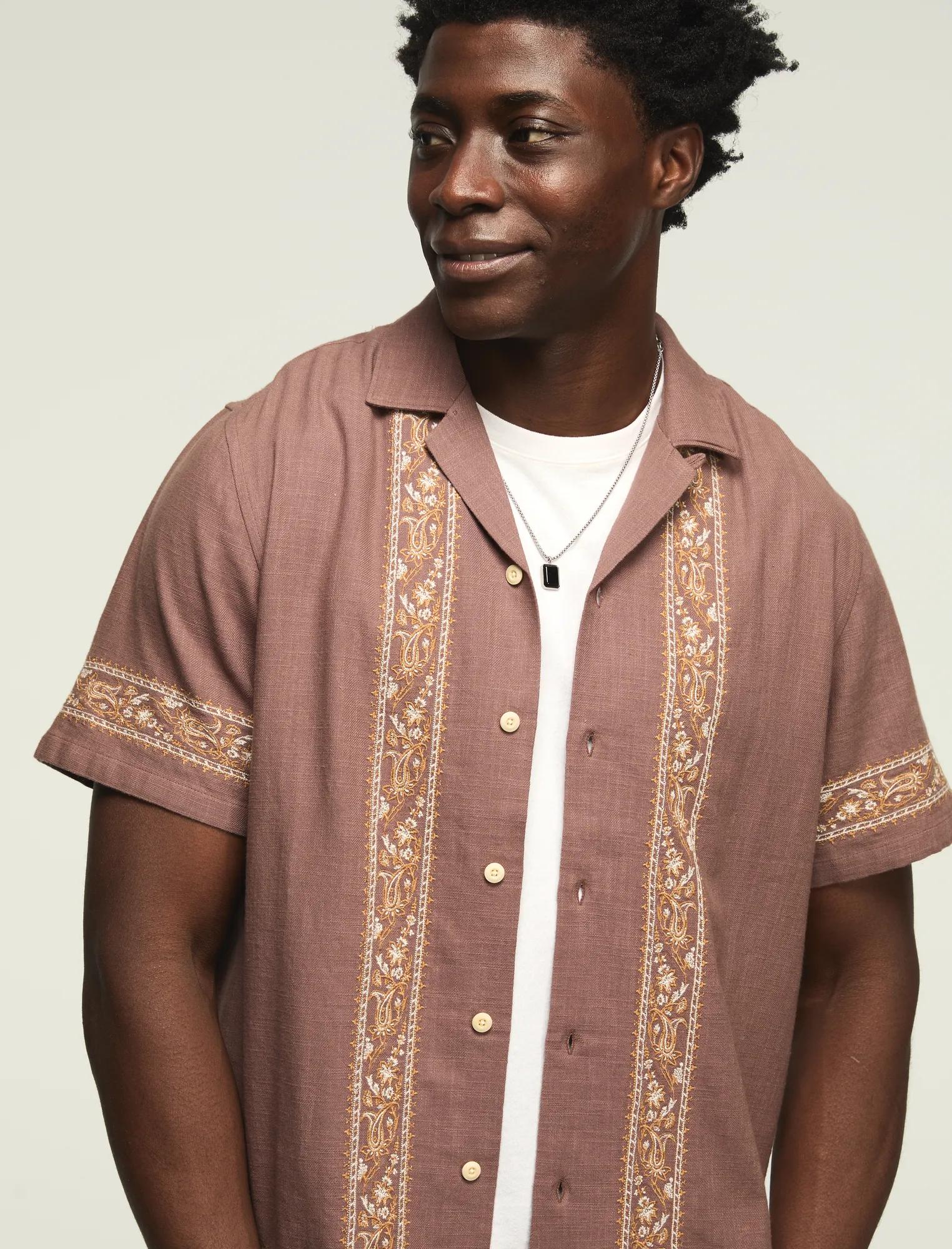 EMBROIDERED_CAMP_COLLAR_SHIRT_210