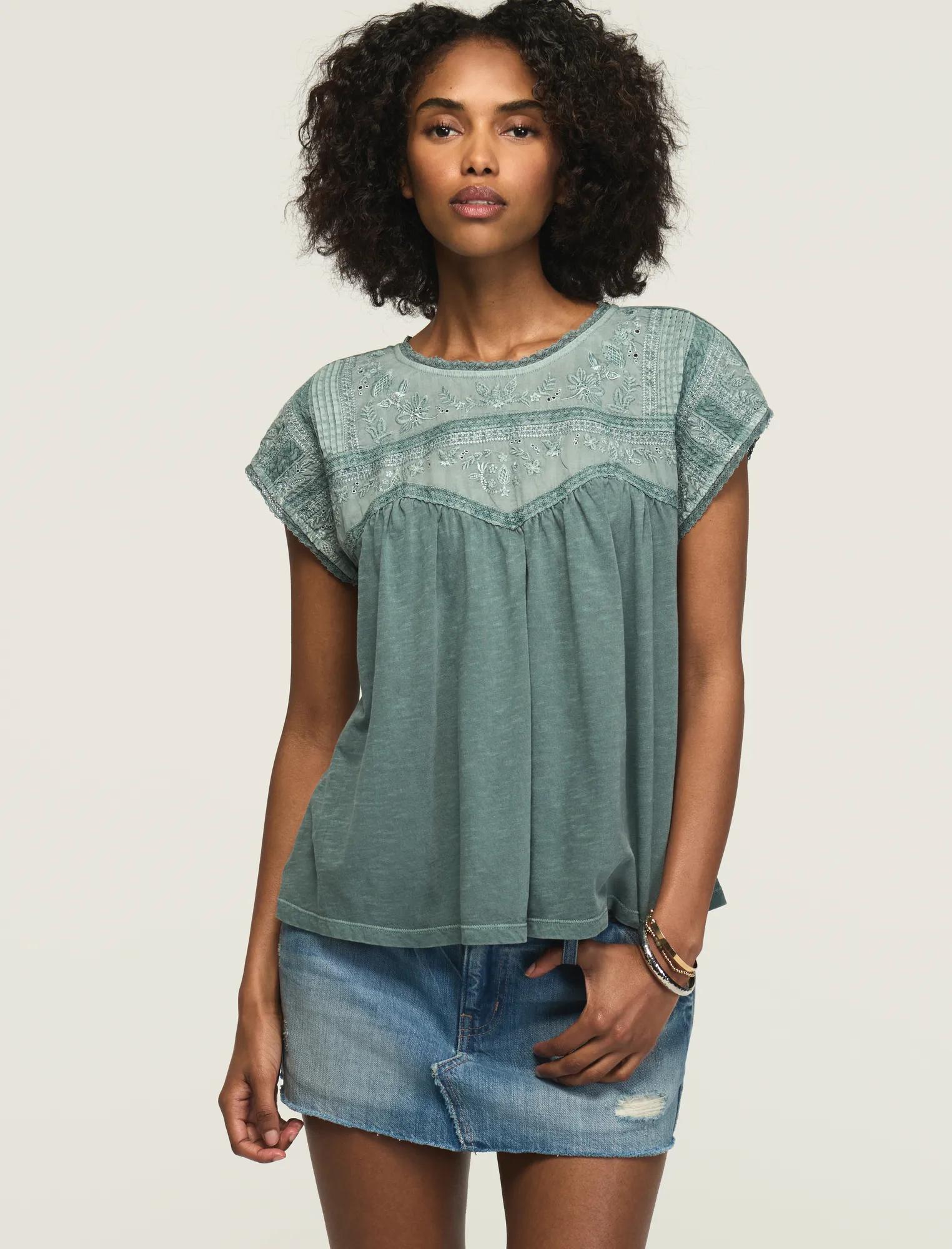 EMBROIDERED_DOLMAN_YOKE_TOP_440