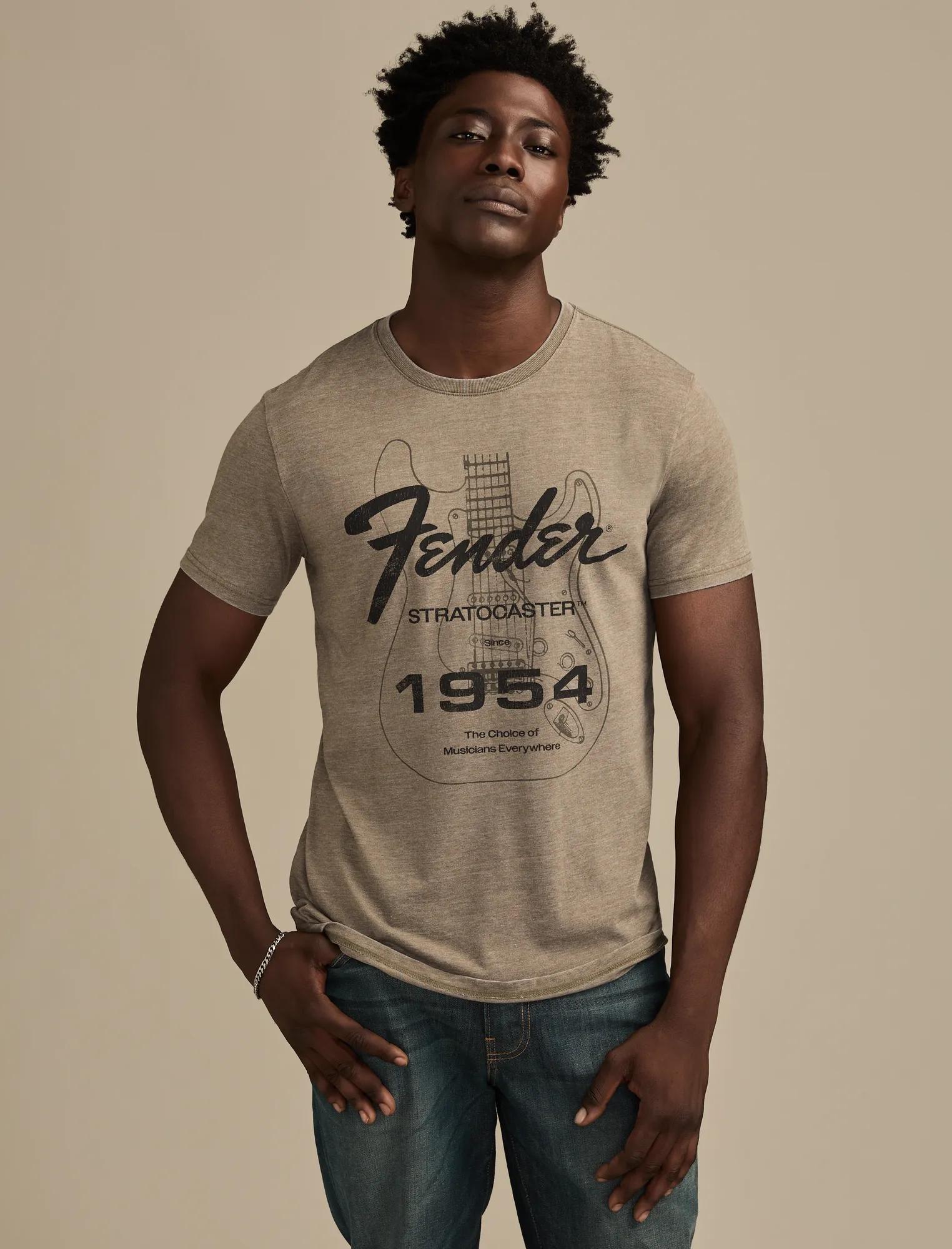 FENDER_STRATOCASTER_TEE_300