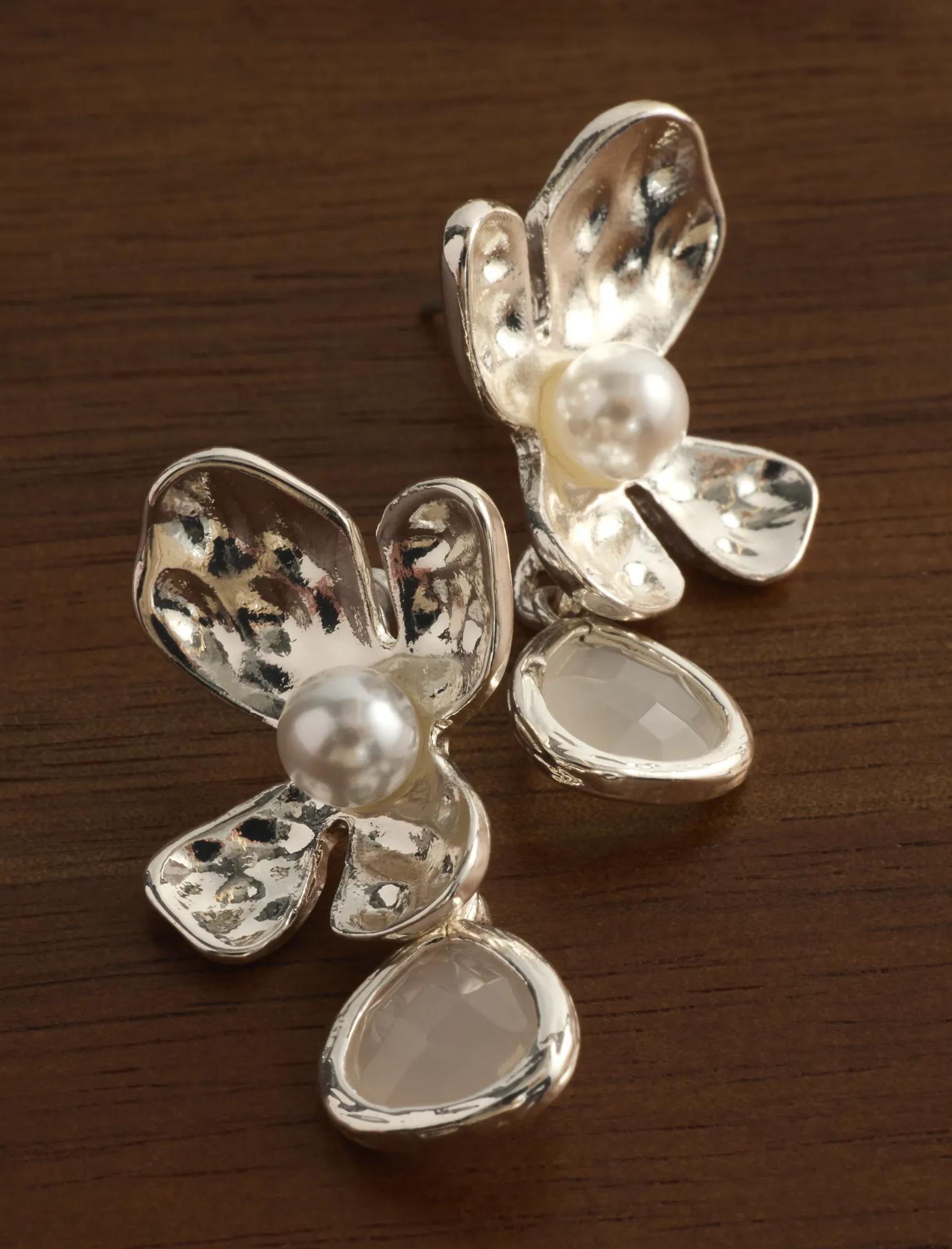 FLOWER_PEARL_DROP_EARRINGS_040