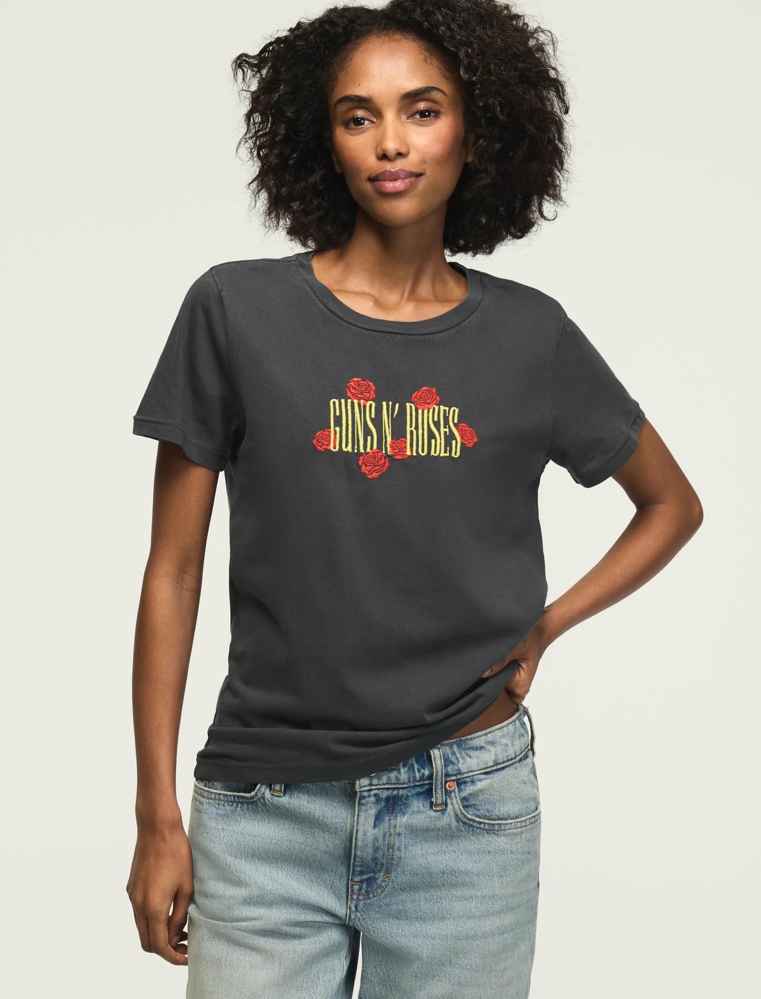 GUNS_AND_ROSES_EMBROIDERED_CLASSIC_CREW_001
