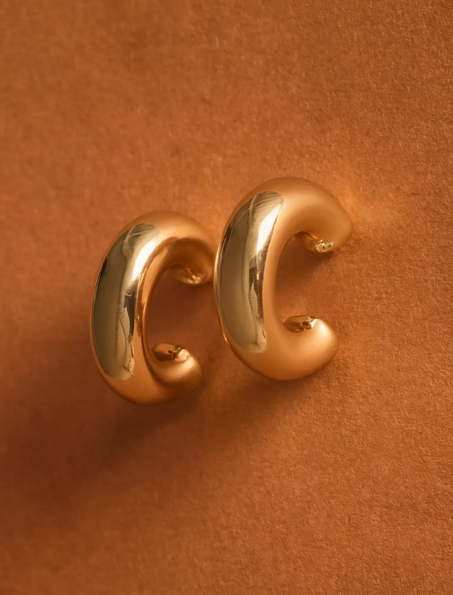 HALF_HOOP_EARRING_710