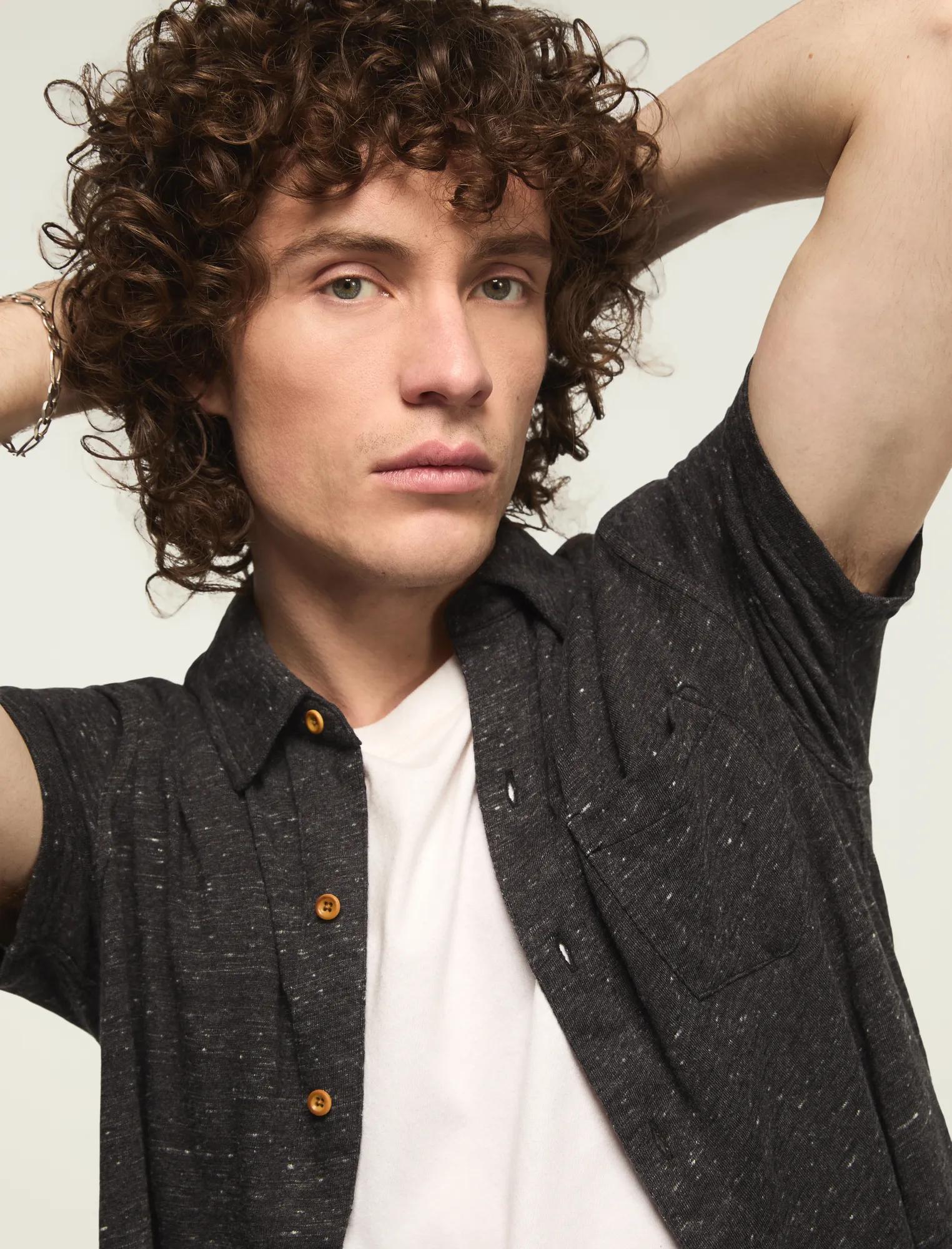 LINEN_KNIT_BUTTON_UP_SHIRT_001