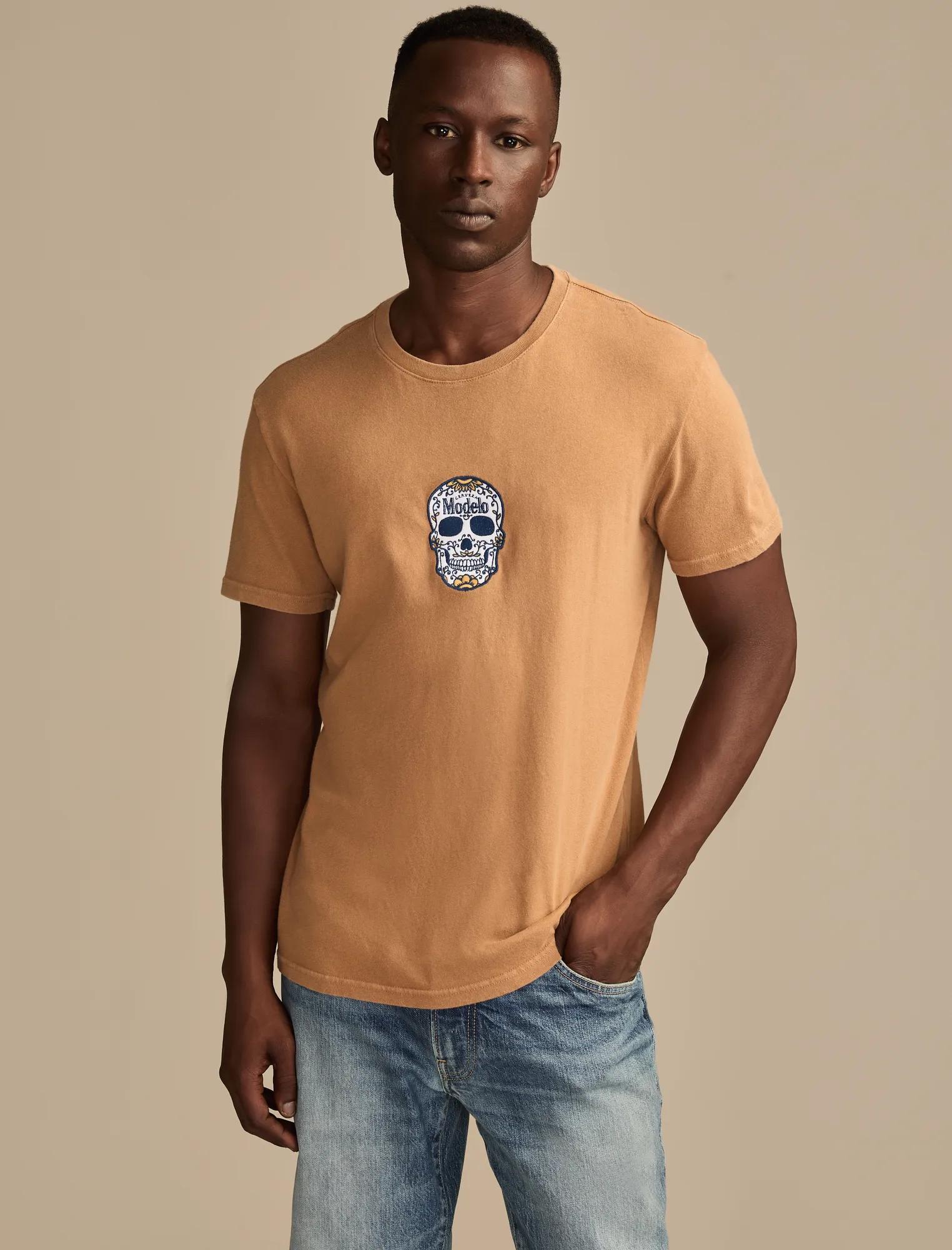 MODELO_SMALL_SKULL_TEE_230