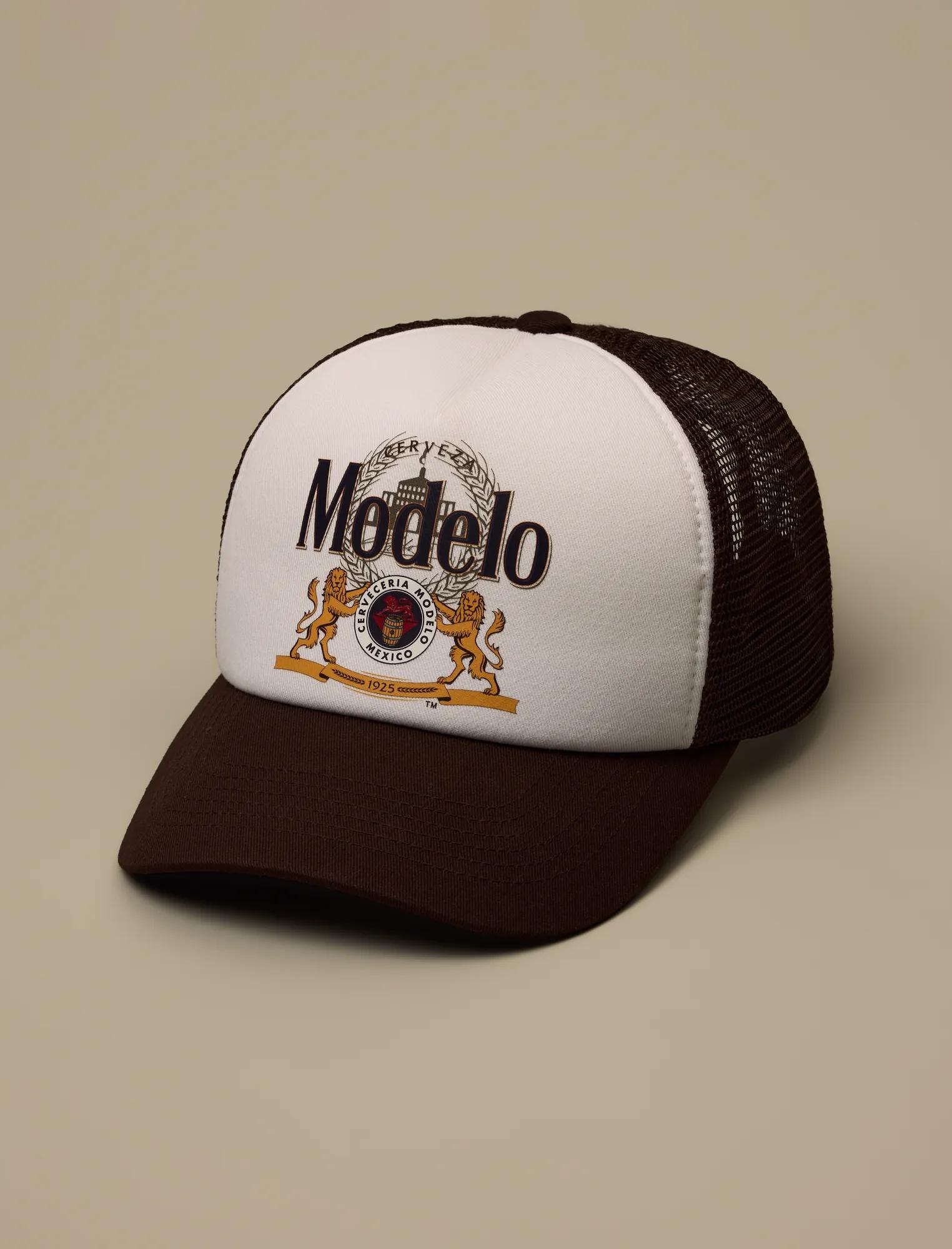 MODELO_TUCKER_HAT_960