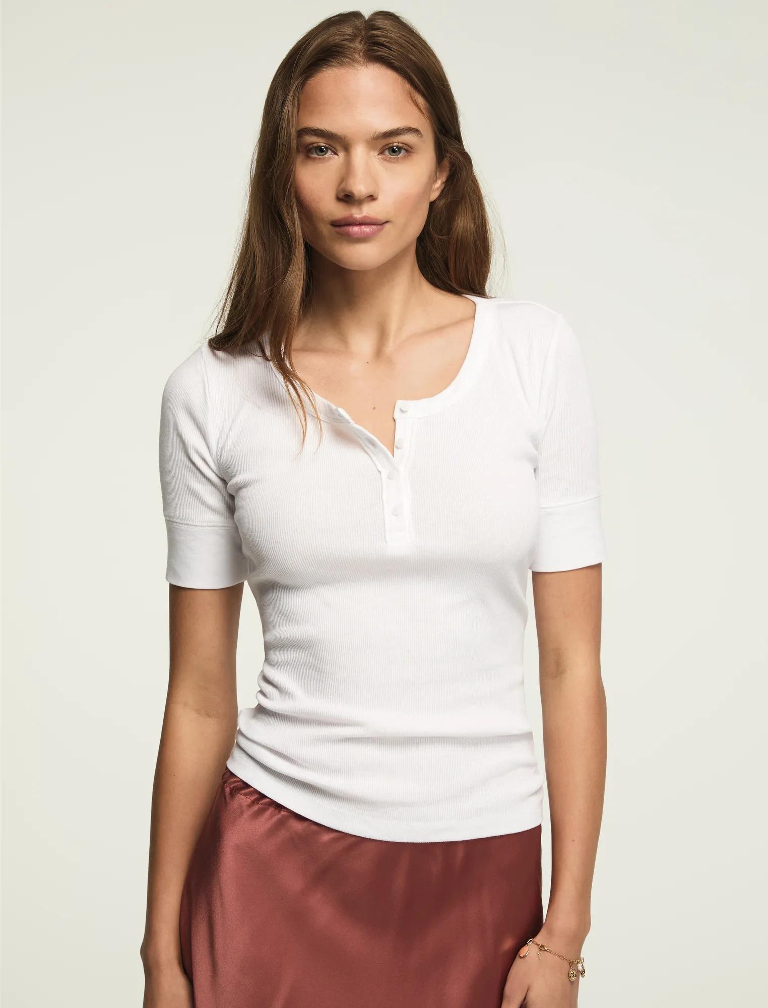 RIBBED_HENLEY_TEE_110