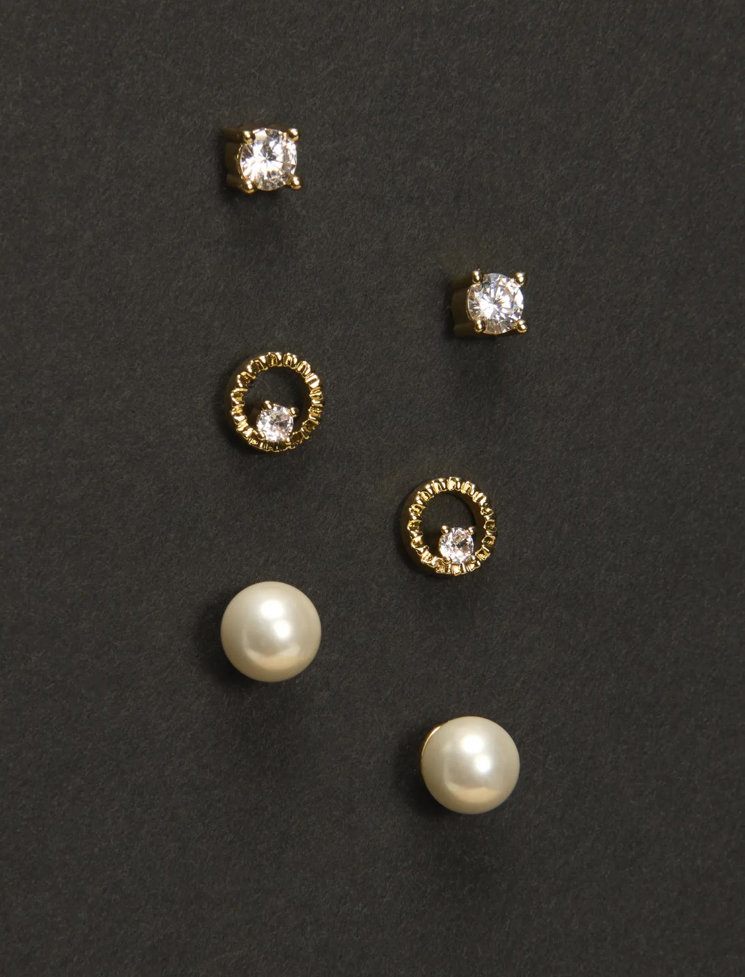 ROUND_CUT_CRYSTAL_AND_PEARL_STUD_SET_710