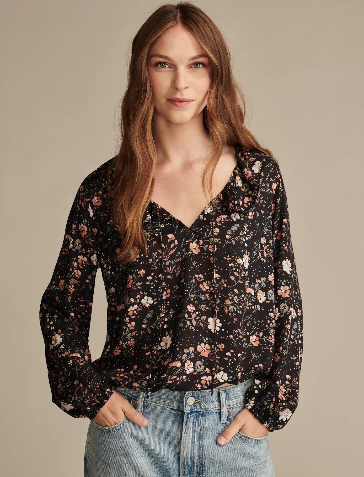 RUFFLE_COLLARED_BLOUSE_001