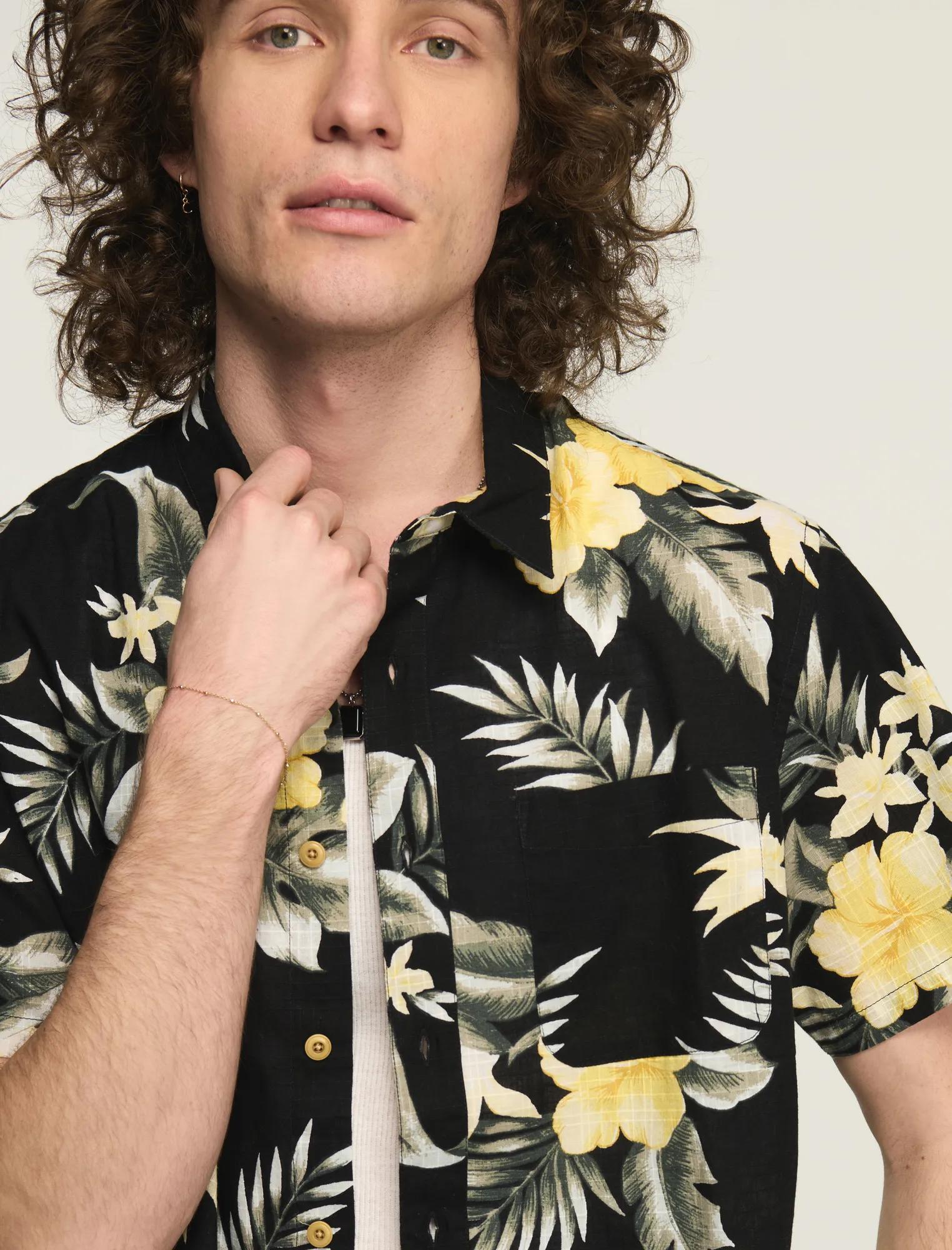 SHORT_SLEEVE_PRINTED_CAMP_COLLAR_SHIRT_001