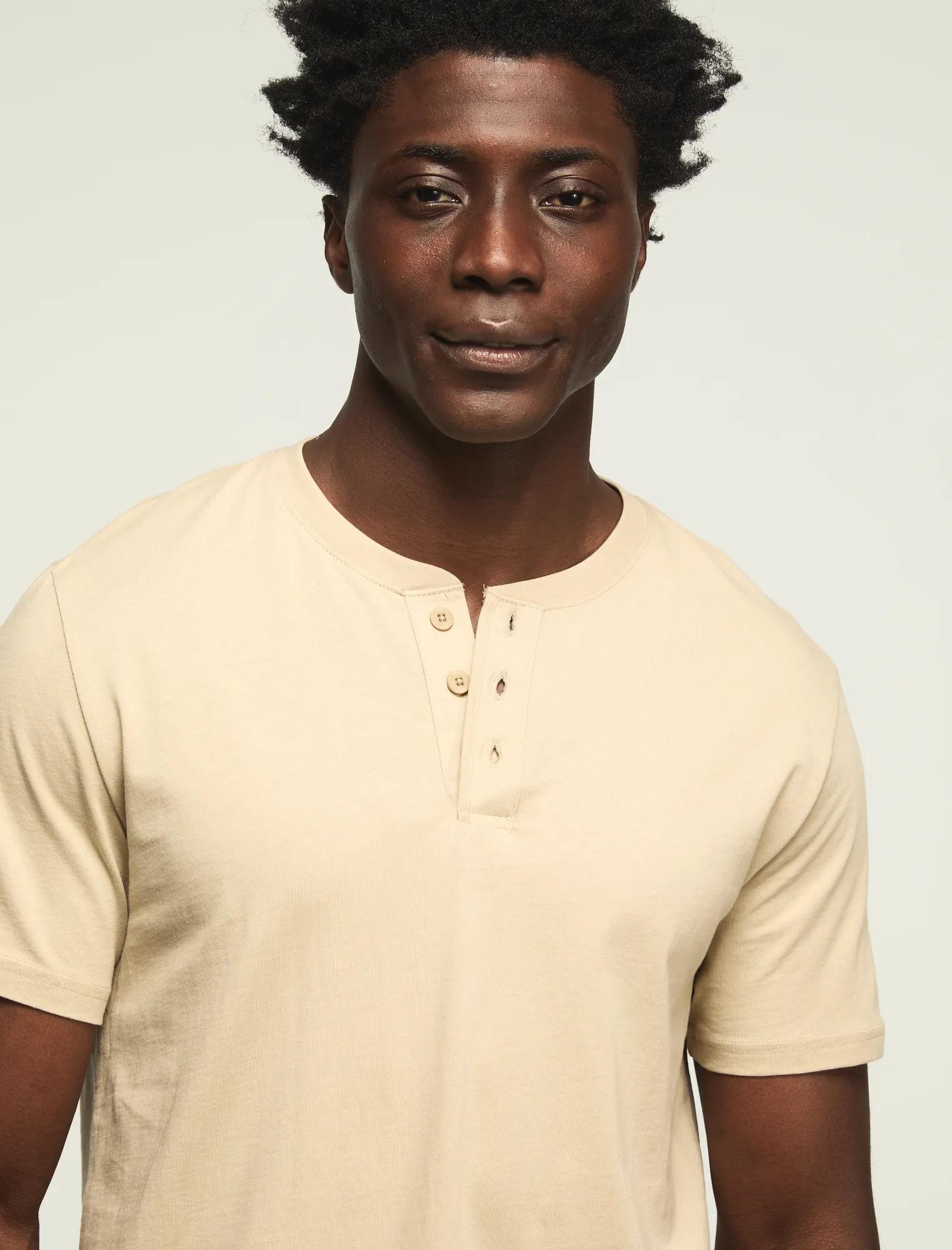 SUPIMA_SHORT_SLEEVE_HENLEY_250