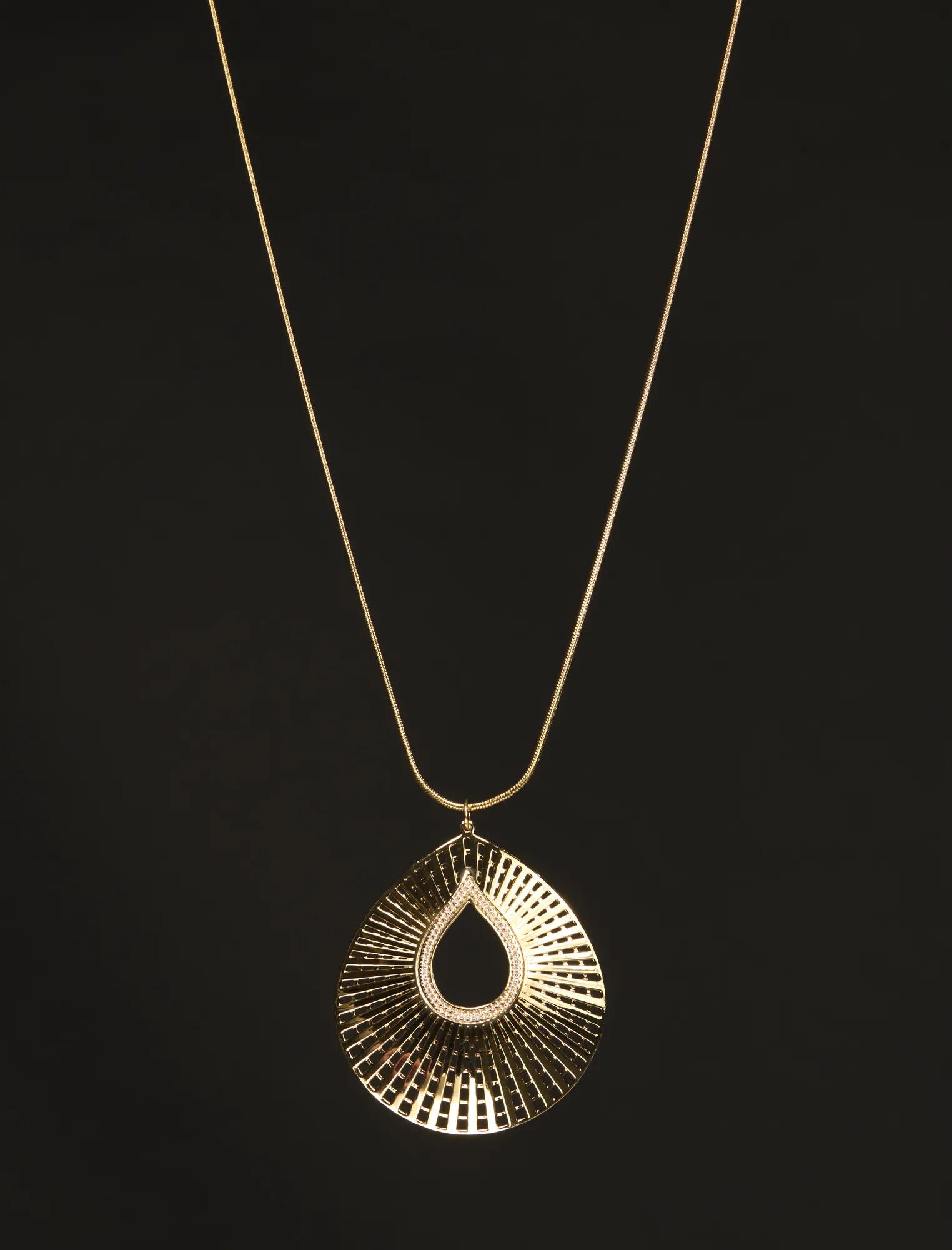 TEARDROP_PENDANT_NECKLACE_710